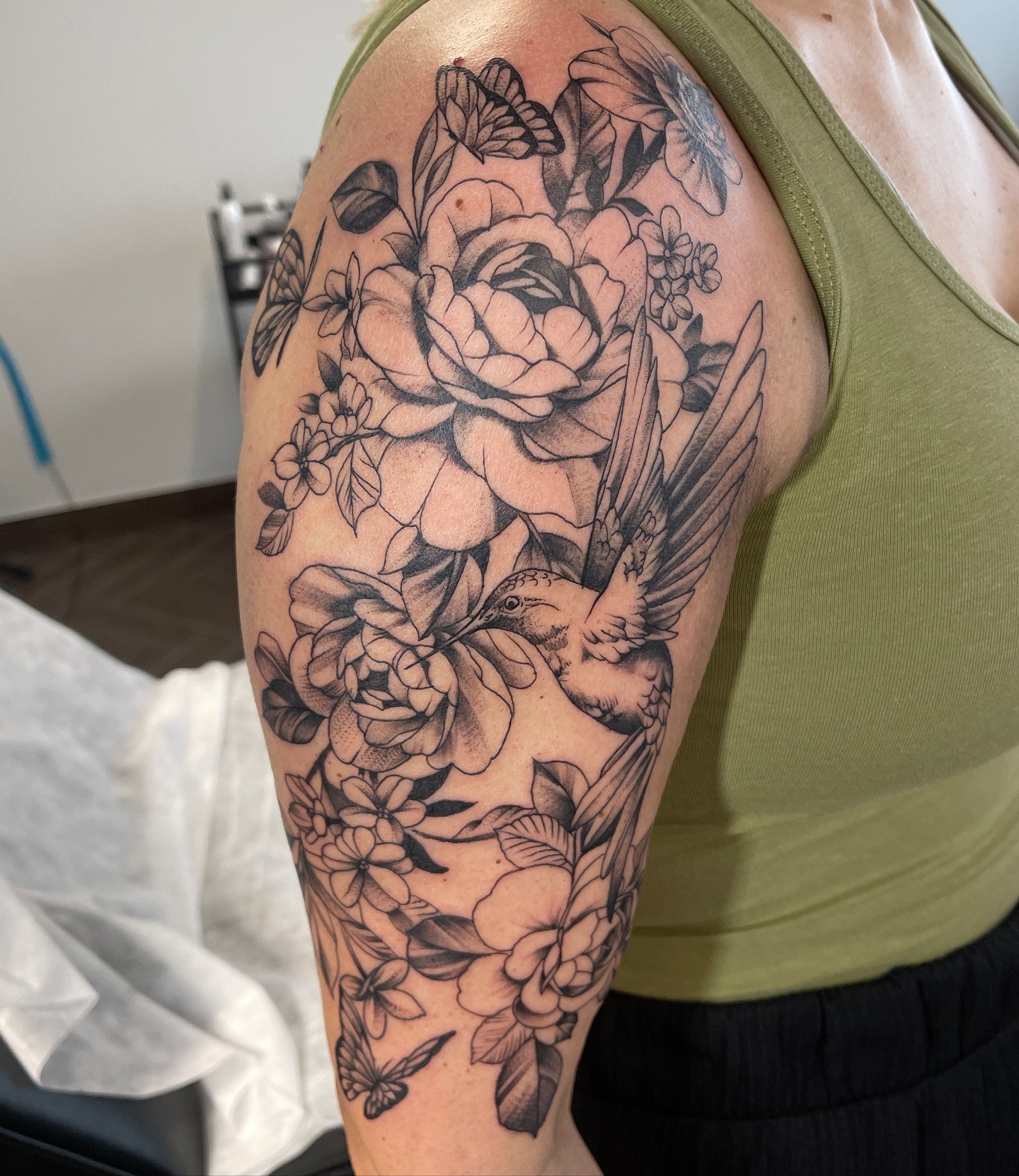 Feeding Kolibro Tattoo